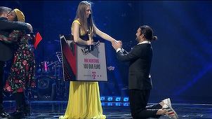 Ana Munteanu, o adolescentă în vârstă de 16 ani, originară din Chişinău, a câştigat sezonul şapte al emisiunii „Vocea României” - VIDEO