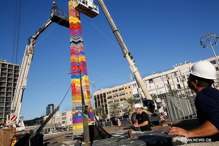 Israel: Un turn de 36 de metri înălţime construit din piese Lego, candidat la Guinness Book