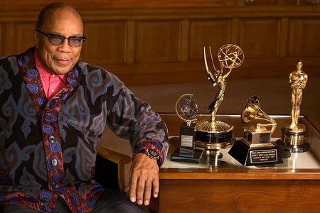 Quincy Jones şi-a cerut scuze pentru comentariile şocante făcute la adresa lui Michael Jackson şi The Beatles