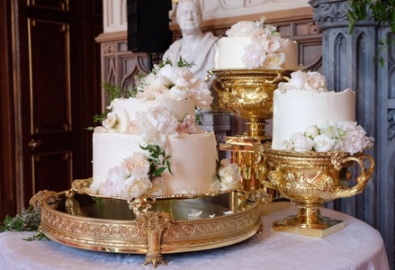 Nunta regală britanică - Tortul conţine sirop de soc preparat la reşedinţa reginei de la Sandringham din arbuştii de pe domeniu