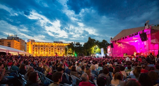 Bucharest Jazz Festival - Peste 15.000 de participanţi la concertele din Piaţa „George Enescu” şi la evenimentele conexe