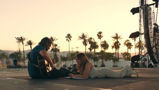 Remake-ul „A star Is Born”, cu Bradley Cooper şi Lady Gaga, va avea premiera la Festivalul de Film de la Veneţia