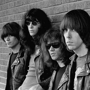 Un videoclip inedit al trupei Ramones din 1978 a fost lansat recent