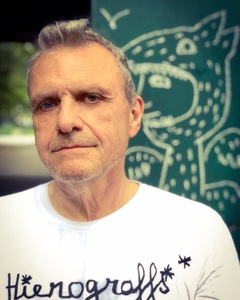 Creatorul francez Jean-Charles de Castelbajac, numit director artistic la Benetton
