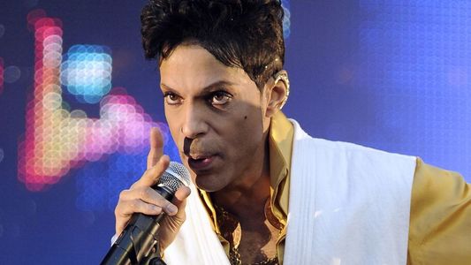 Trei videoclipuri rare din arhiva lui Prince, publicate online