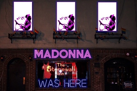 Madonna, show-surpriză de Anul Nou într-un local newyorkez dedicat mişcării LGBTQ

