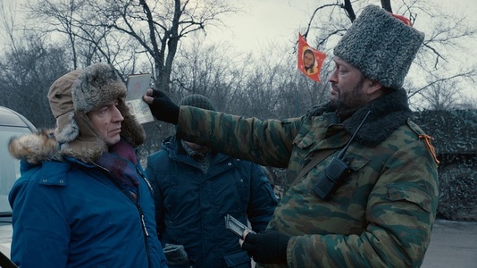 Filmul „Donbass”, pentru regia căruia Sergei Loznitsa a fost premiat la Cannes, din 1 februarie în cinematografele româneşti