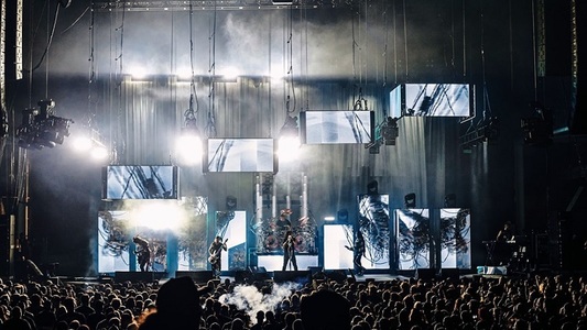 Korn va susţine un concert virtual în timp ce fanii vor lupta cu monştri într-un mosh pit

