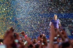 Coldplay renunţă la turneul pentru promovarea celui mai recent album pentru a proteja mediul
