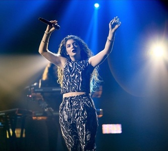 Cântăreaţa Lorde pregăteşte al treilea album de studio