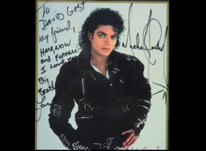Obiecte care au aparţinut Lizei Minnelli şi lui Michael Jackson, parte din colecţia producătorului David Gest, scoase la licitaţie