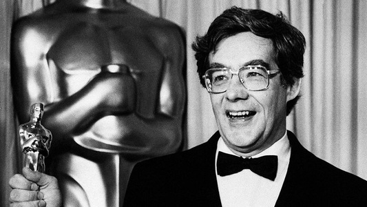 Kurt Luedtke, premiat cu Oscar pentru scenariul filmului "Out of Africa", a murit la vârsta de 80 de ani 
