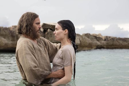 Joaquin Phoenix şi Rooney Mara şi-au botezat fiul River, în amintirea fratelui actorului
