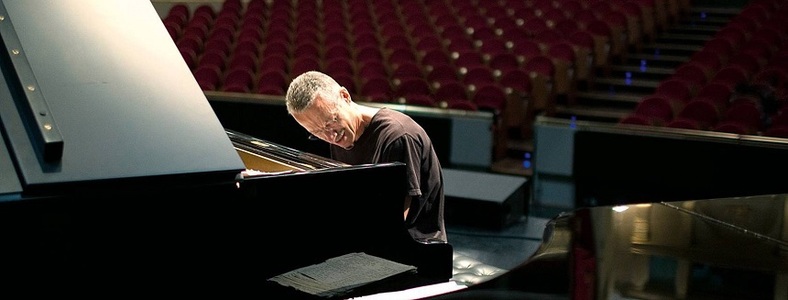 Pianistul american Keith Jarrett, puţin probabil să mai cânte după ce a suferit două accidente vasculare cerebrale