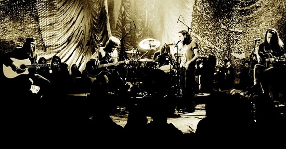 Concertul unplugged din 1992 al trupei Pearl Jam, disponibil pe platforme de streaming