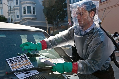 Jude Law: În timpul filmărilor pentru „Contagion”, experţi în ştiinţă au avertizat cu privire la o pandemie similară celei din film