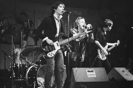 O casetă a formaţiei Sex Pistols, estimată la 10.000 de lire sterline, scoasă la vânzare