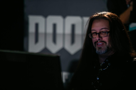 Creatorul de jocuri video John Romero, cunoscut pentru „Doom” şi „Quake”, invitat la Comic Con de la Bucureşti