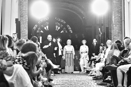 Fashion show inedit la ARCUB, ”Chimonoul întâlneşte ia” - FOTO

ÎN ÎNCHIDEREA EXPOZIŢIEI

„CHIMONOUL ÎNTÂLNEŞTE IA”