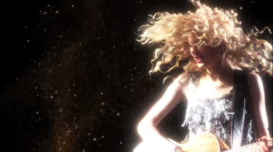 „Fearless (Taylor’s Version)” a revenit pe primul loc în topul american al albumelor