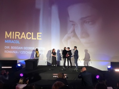Thrillerul psihologic „Miracol", în regia lui Bogdan George Apetri, a câştigat marele premiu la Festivalul Internaţional de Film de la Varşovia