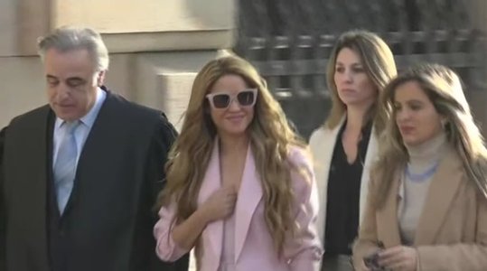 Shakira a ajuns la un acord cu justiţia spaniolă pentru a evita un proces pentru fraudă fiscală. Cât are de plătit artista pentru a scăpa de închisoare - FOTO