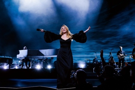 Adele a amânat zece concerte în Las Vegas din motive de sănătate