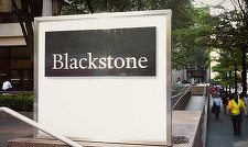 Blackstone oferă aproape 1,6 miliarde de dolari pentru proprietarul cataloagelor Blondie şi Shakira
