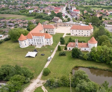 Castelul Bánffy din Răscruci, o bijuterie arhitecturală recent renovată, se va deschide pentru Festivalului Internaţional de Film Transilvania