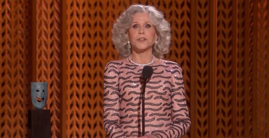 Jane Fonda a oferit un discurs de neuitat la SAG Awards, l-a menţionat pe Sebastian Stan şi a cerut Hollywood-ului să lupte cu empatie: „Woke înseamnă doar că îţi pasă de ceilalţi oameni” – VIDEO