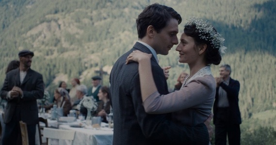 „Vermiglio, mireasa muntelui”, de Maura Delpero, premiat cu Leul de Argint la Veneţia, a deschis festivalul Visuali Italiane la Bucureşti/ VIDEO