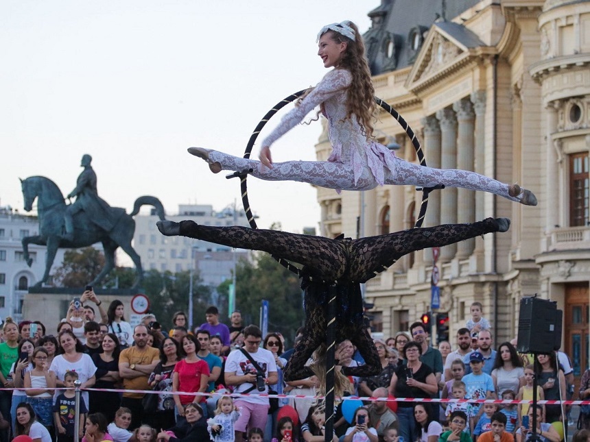 Spectacole, concerte, ateliere, tururi ghidate şi activităţi sportive, în primul weekend „Străzi deschise – Bucureşti”/ Program pe Calea Victoriei şi bd. Banu Manta