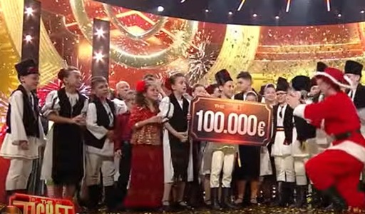 Ansamblul “Valea Târnavelor”, format din copii din judeţul Alba, a câştigat emisiunea The Ticket şi premiul de 100.000 de euro - VIDEO