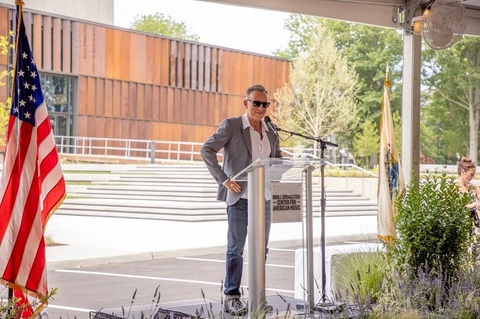 Bruce Springsteen, sărbătorit ca un erou în New Jersey, are acum un muzeu care îi poartă numele