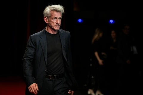 Sean Penn va regiza un film despre asaltul asupra Capitoliului iar Bradley Cooper ar putea avea rolul unui poliţist