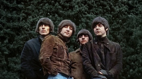 Albumul „Rubber Soul” al formaţiei The Beatles, relansat într-o versiune restaurată cu materiale bonus/ VIDEO