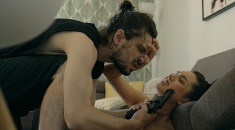 Tineri cineaşti aplaudaţi la ANONIMUL IFF/ Regizorul Sebastian Pereanu, despre „Sfârşitul lumii”: „Este un film făcut din pasiune pură pentru cinema”/ VIDEO