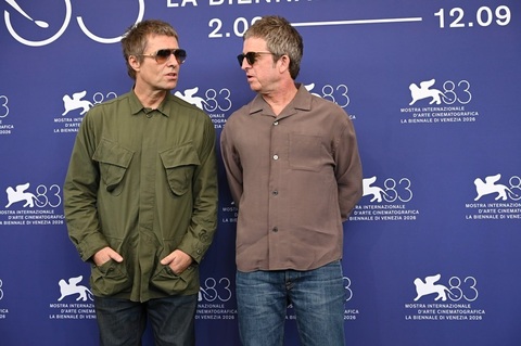 Documentarul despre turneul de reunire al formaţiei Oasis face furori la Festivalul de Film de la Veneţia