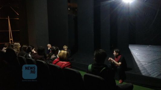 TUR GHIDAT: Cum arată Teatrul Naţional când actorii au zi liberă. FOTO