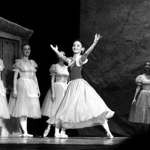 Balerina Francesca Velicu se alătură English National Ballet: Johan Kobborg şi Alina Cojocaru m-au ajutat enorm