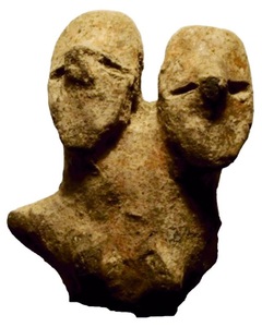 Statuetă din lut veche de peste 8.000 de ani, expusă la Muzeul Naţional al Unirii din Alba Iulia