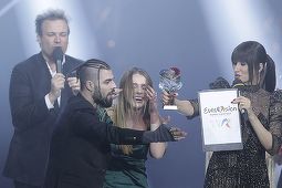 Ilinca feat. Alex Florea vor reprezenta România la Eurovision 2017 de la Kiev cu piesa "Yodel It!"