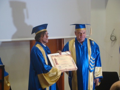 Scriitorul Mircea Cărtărescu a primit titlul Doctor Honorius Causa al Universităţii ”Ovidius”