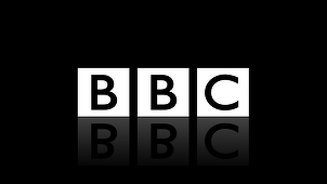 BBC a dezvăluit în premieră salariile vedetelor sale. Chris Evans conduce topul, cu peste 2,2 de milioane de lire sterline