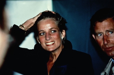 Un documentar despre evenimentele petrecute în săptămâna de după decesul prinţesei Diana va fi difuzat, joi, de TVR 1