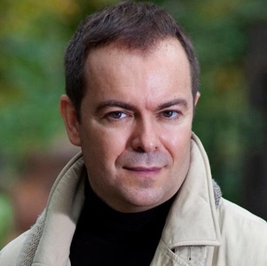 Jurnalistul şi scriitorul Javier Sierra a câştigat premiul Planeta în valoare de 601.000 euro