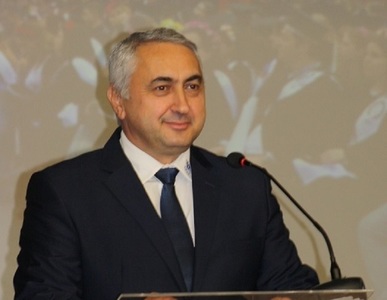Asistenţi şi lectori ai UNATC: Dezaprobăm public gestul domnului rector Nicolae Mandea de a-l susţine pe Valentin Popa pentru postul de ministru al Educaţiei