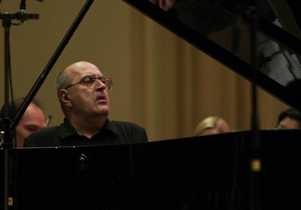 Pianistul Dan Grigore sărbătoreşte 60 de ani de la debut prin două concerte la Ateneul Român, pe 22 şi 23 martie