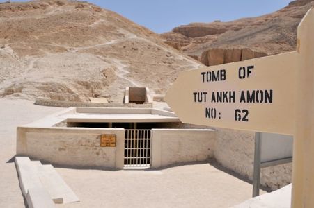 Studiu – În mormântul faraonului Tutankhamon nu există o cameră secretă