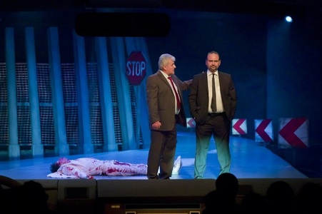 Spectacolul "În cădere liberă", de Oleg Bogaev, va avea premiera vineri la Teatrul Nottara